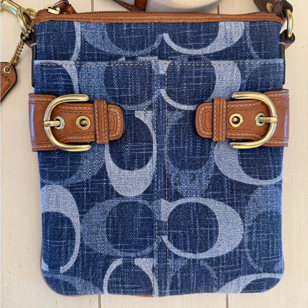 Denim Coach crossbody with zipper closure and front and back slip pockets - Picture 3 of 10